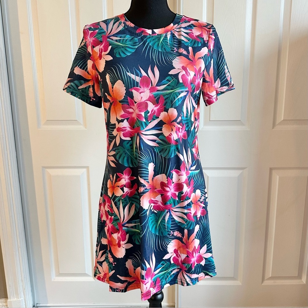 Pink and Navy Blue Hawaiian Print T-shirt Dress